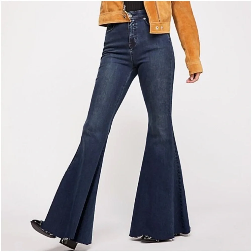 CRVY Super High-Rise Lace-Up Flare Jeans NWT Size 27 S
